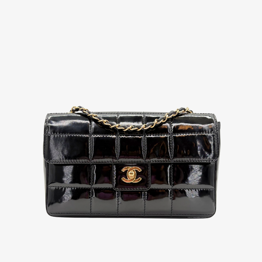 CS056 - CHANEL Vintage Black Patent leather Chocolate Bar Flap Bag