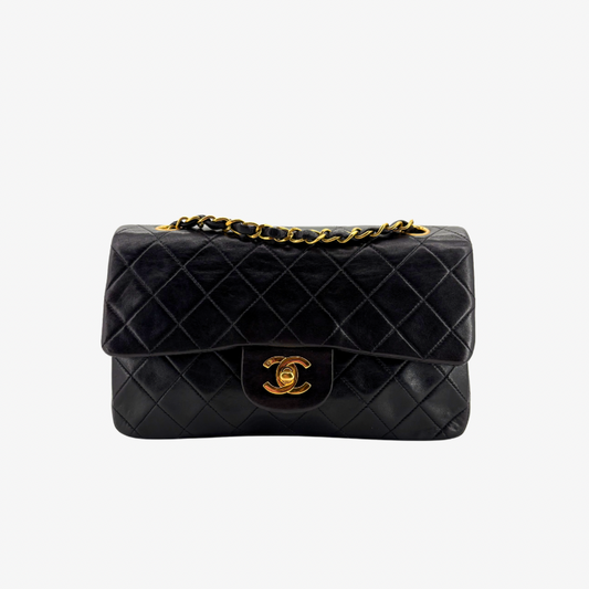 CS095 - CHANEL Vintage Black Lambskin 23cm Classic Flap Bag