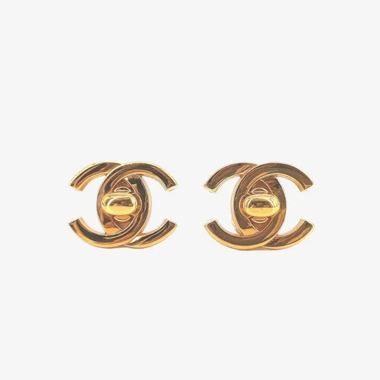 jt310-chanel-vintage-cc-turnlock-gold-plated-clip-on-earrings