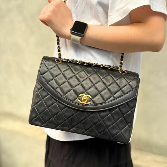 jw847-chanel-vintage-black-lambskin-quilted-flap-bag