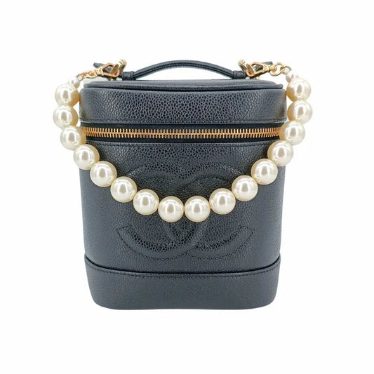 jt176-chanel-vintage-black-caviar-leather-cosmetic-bag