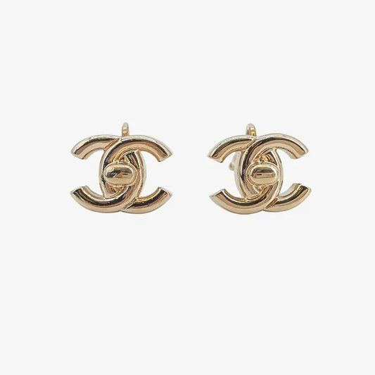 js947-chanel-cc-turnlock-rose-gold-clip-on-earrings