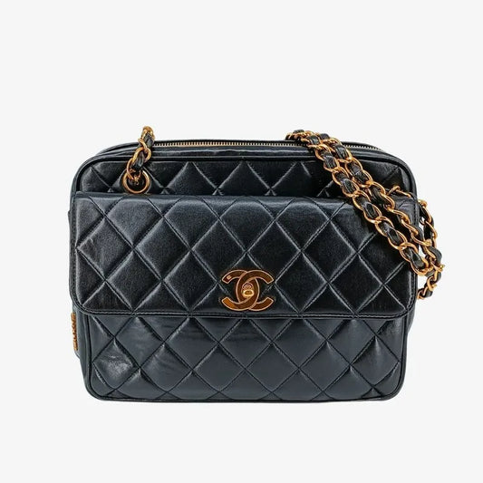 ra034-chanel-vintage-black-lambskin-quilted-tote-bag