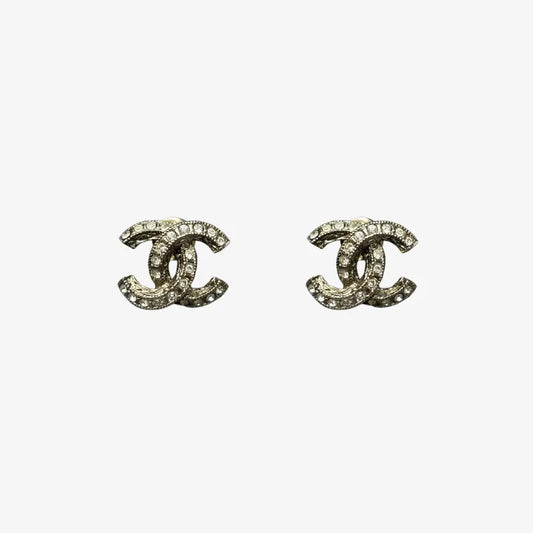 RE290 - CHANEL CC Logo Silver Earrings