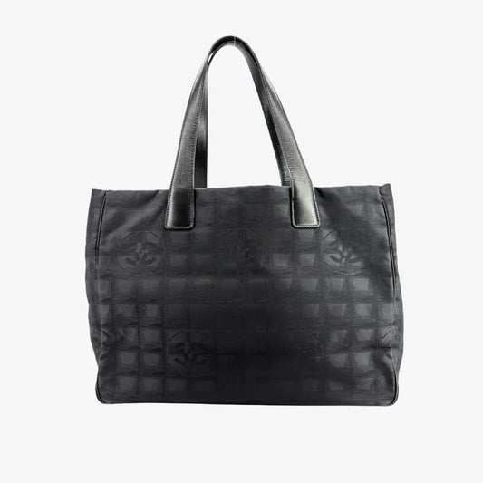 JZ872 - CHANEL Vintage Black Nylon Handbag