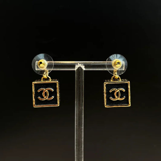 C604 - CHANEL Black Square CC Logo Earrings