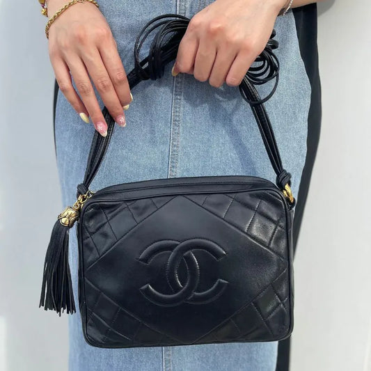rb122-chanel-vintage-black-lambskin-tassel-camera-bag