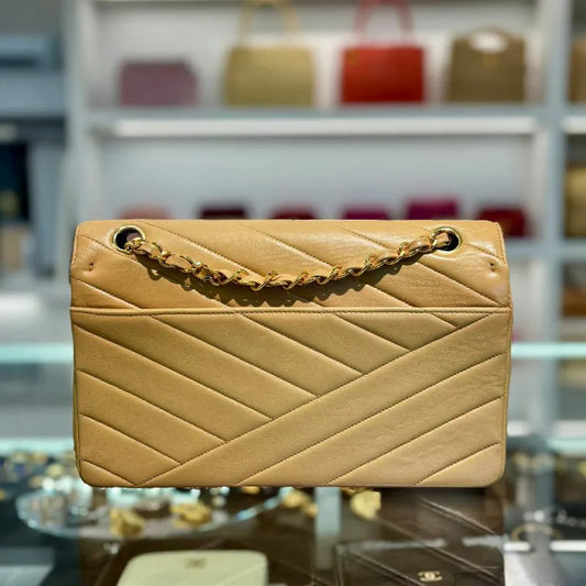 rc143-chanel-vintage-beige-lambskin-cross-stripe-flap-bag