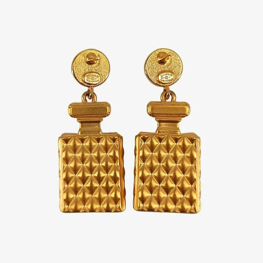 jt505-chanel-no5-perfume-bottle-cc-logo-pendant-earrings
