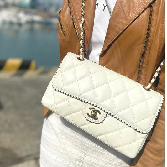 ra166-chanel-vintage-white-lambskin-25cm-flap-bag