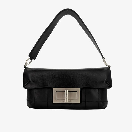 JY558 - CHANEL Vintage Black Calfskin 2.55 Handbag - Lovintage