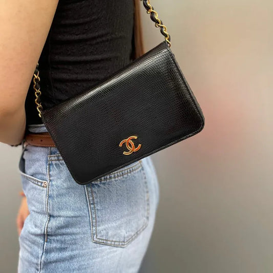 jah157-chanel-vintage-black-lizard-skin-full-flap