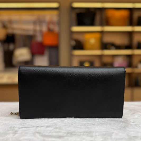 jy308-salvatore-ferragamo-black-leather-gancini-mini-bag