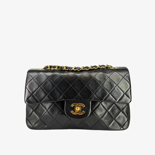RG181 - CHANEL Vintage Black Lambskin 23cm Classic Flap Bag