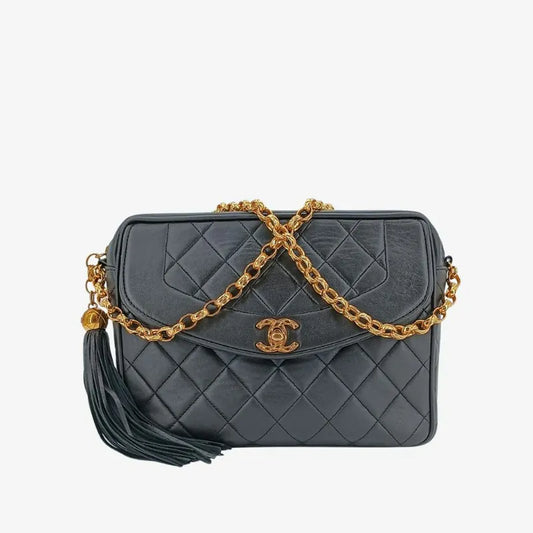 rb601-chanel-vintage-black-lambskin-gold-chain-camera-bag