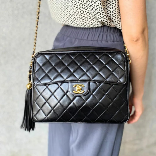 jr535-chanel-vintage-black-lambskin-quilted-camera-bag