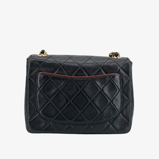 js682-chanel-vintage-black-lambskin-17cm-mini-square-flap-bag