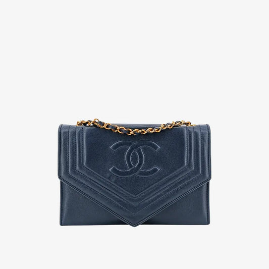 rb927-chanel-vintage-navy-lambskin-pointed-flap-bag