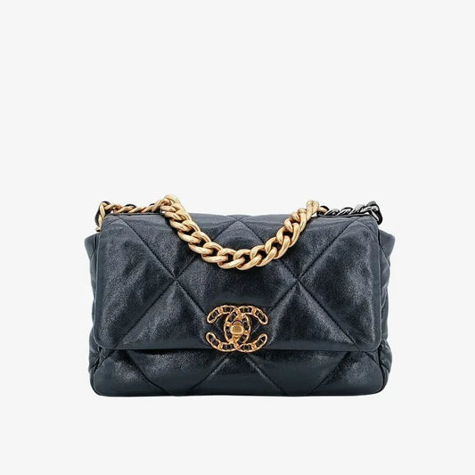 ra243-chanel-black-shiny-lambskin-quilted-19-shoulder-bag
