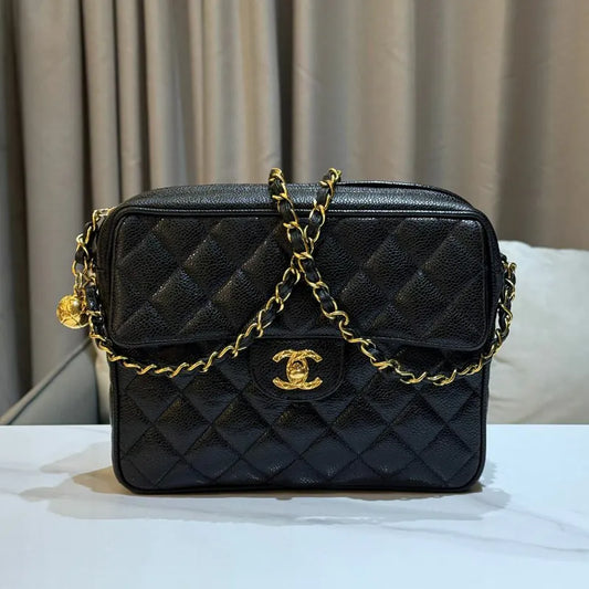 rc471-chanel-vintage-black-caviar-leather-quilted-camera-bag