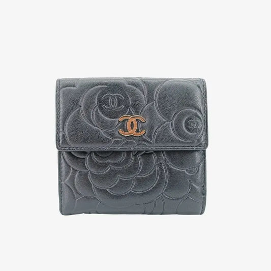 jt205-chanel-black-lambskin-camellia-wallet