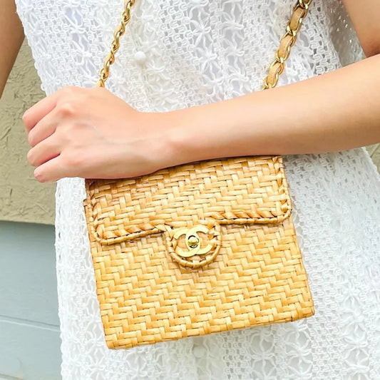 jr919-chanel-vintage-brown-rattan-17cm-mini-square-flap-bag