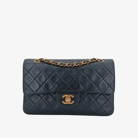 jt076-chanel-vintage-black-lambskin-23cm-classic-flap-bag