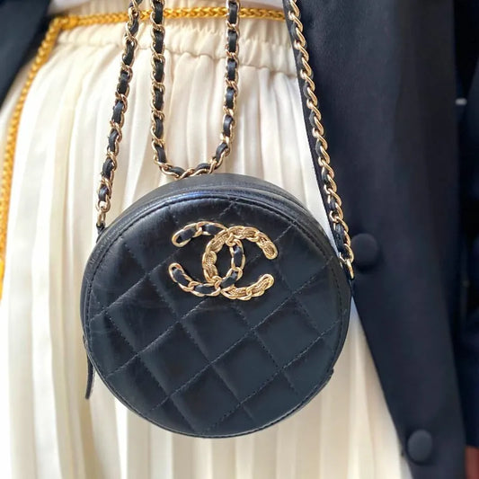 ra013-chanel-black-lambskin-round-camera-bag