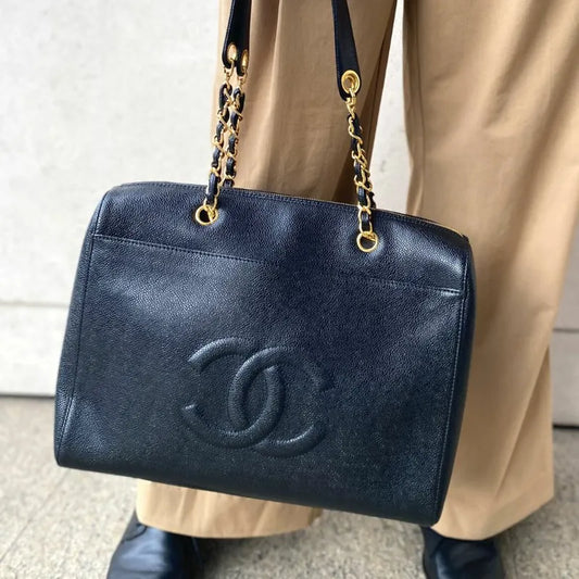 tk016-chanel-vintage-black-caviar-leather-embossed-logo-tote-bag