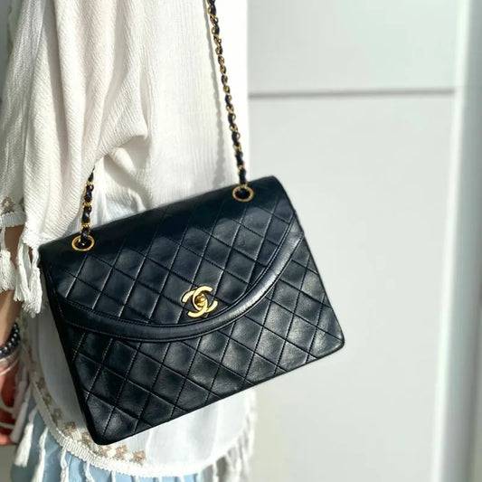 jah76-chanel-vintage-black-lambskin-quilted-flap-bag