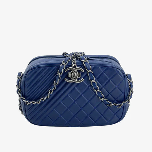 yu010-chanel-navy-quilted-lambskin-coco-boy-camera-case-bag