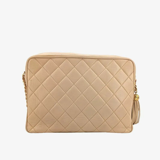 jah126-chanel-vintage-beige-lambskin-tassel-camera-bag