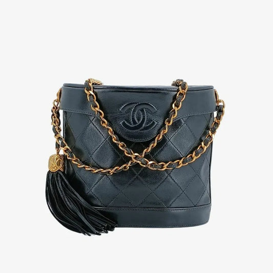 c414-chanel-vintage-black-lambskin-tassels-bucket-bag