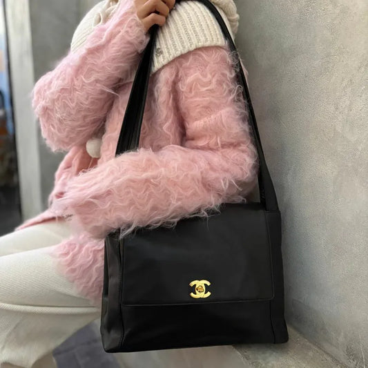 jw556-chanel-vintage-black-calfskin-tote-bag