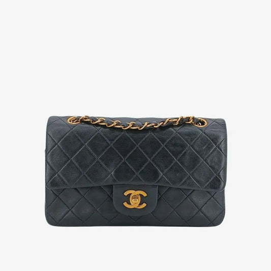 c416-chanel-vintage-black-lambskin-23cm-classic-flap-bag