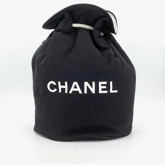 jr689-chanel-black-cotton-backpack