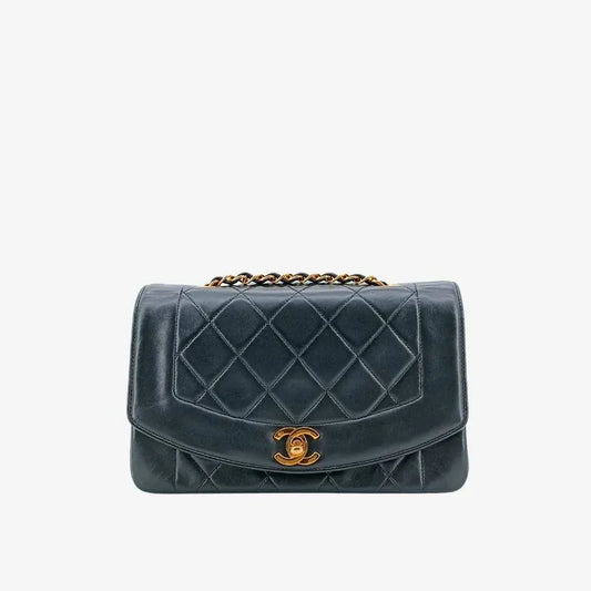 rb607-chanel-vintage-black-lambskin-22cm-diana-flap-bag
