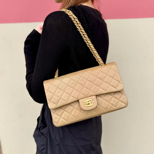 JY215 - CHANEL Vintage Beige Lambskin 25cm Classic Flap Bag