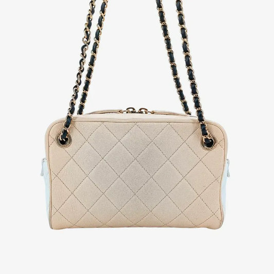 c491-chanel-tricolour-beige-white-black-goatskin-quilted-camera-bag