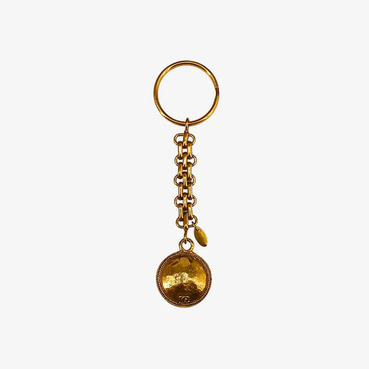 ra156-chanel-gold-key-ring