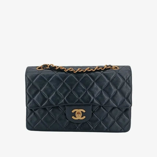 jt067-chanel-vintage-black-lambskin-23cm-classic-flap-bag