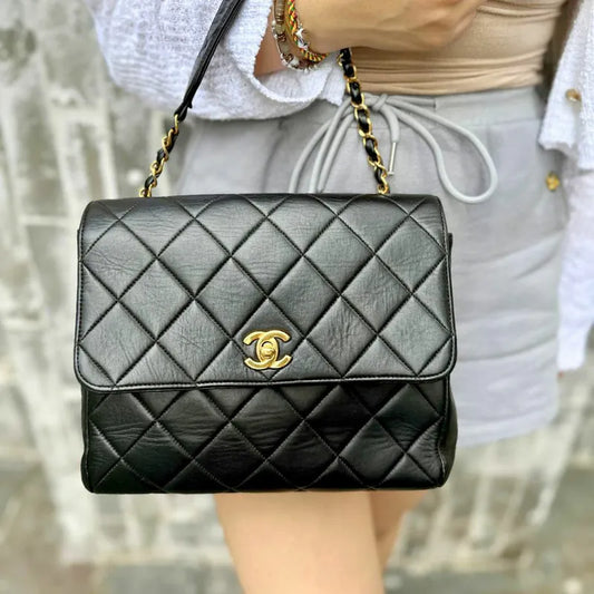 ra550-chanel-vintage-black-lambskin-quilted-flap-bag
