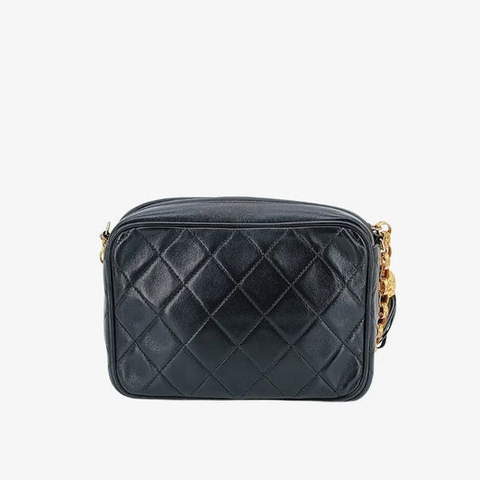 jt276-chanel-vintage-black-lambskin-gold-chain-tassel-camera-bag