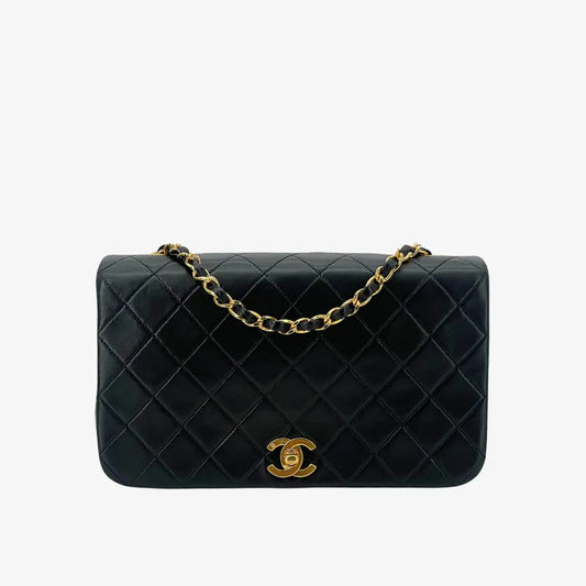 c542-chanel-vintage-black-lambskin-full-flap-bag