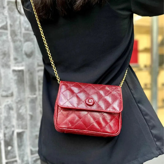 c426-chanel-vintage-burgundy-lizard-skin-gold-chain-flap-bag