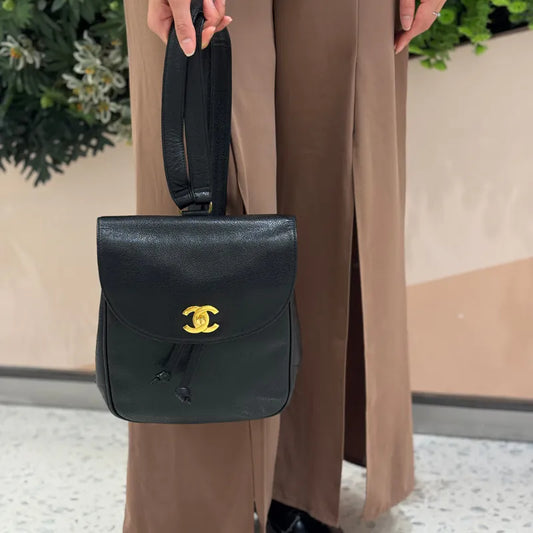 RC861 - CHANEL Vintage Black Caviar Leather Flap Backpack