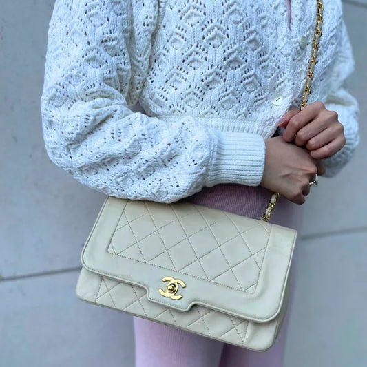 rb375-chanel-vintage-beige-lambskin-flap-bag