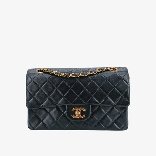 jah146-chanel-vintage-black-lambskin-23cm-classic-flap-bag