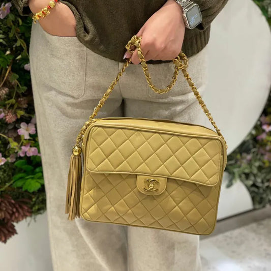 rc420-chanel-vintage-beige-lambskin-quilted-camera-bag