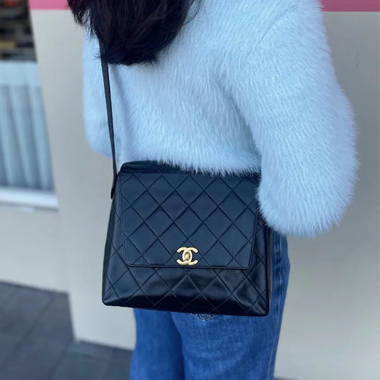 jw447-chanel-vintage-black-lambskin-flap-bag